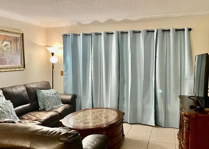 Lovely 2Bed 2Ba Vacation Rental Near The Beach